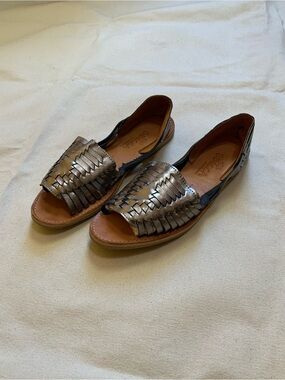 Sbicca Metallic Silver Woven Huarache Leather Sandals